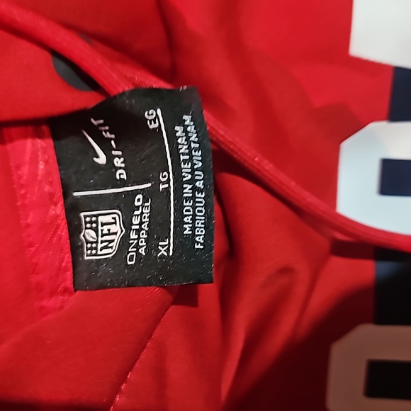 Sweatshirt - Picture 2 of 3